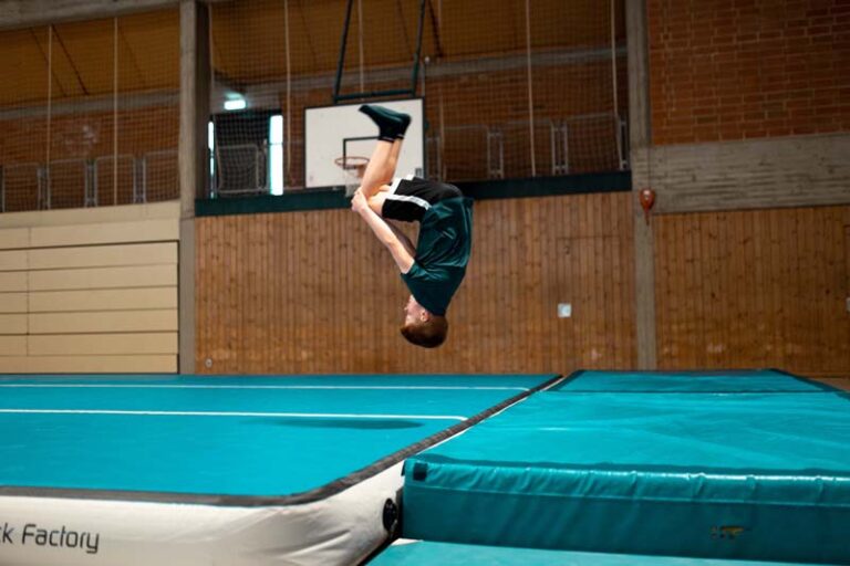 AirTrack Kindergeburtstag(1)